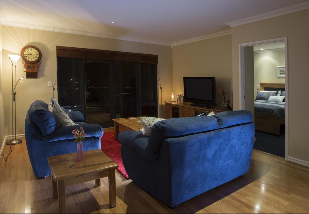 Murray River Lodge Luxury Boutique Accommodation B&B - Adults Only North Yunderup Habitación foto
